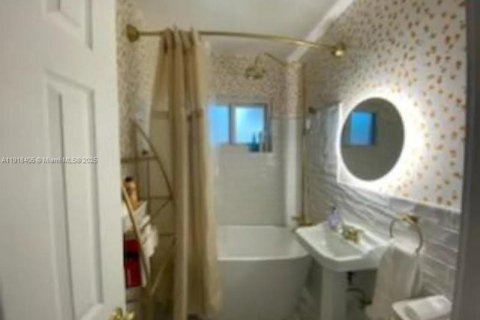 Снять в аренду виллу или дом в Дания-Бич, Флорида 4 спальни, 147.44м2, № 1973201 - фото 6