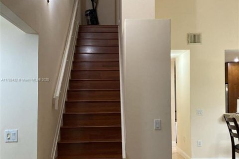 Touwnhouse à vendre à Hollywood, Floride: 2 chambres, 115.29 m2 № 2012827 - photo 7