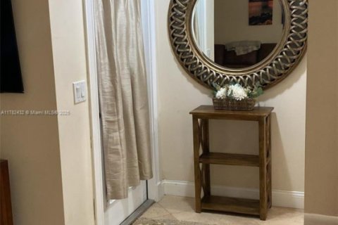 Touwnhouse à vendre à Hollywood, Floride: 2 chambres, 115.29 m2 № 2012827 - photo 23