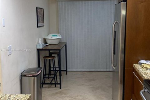 Touwnhouse à vendre à Hollywood, Floride: 2 chambres, 115.29 m2 № 2012827 - photo 14