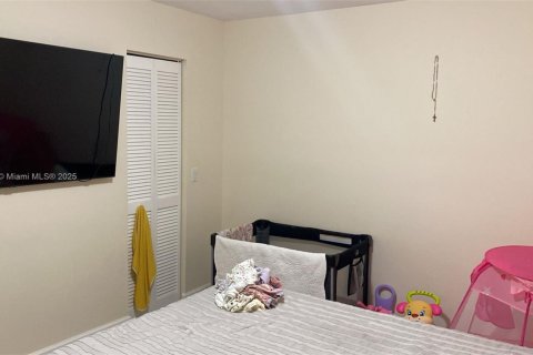 Touwnhouse à vendre à Hollywood, Floride: 2 chambres, 115.29 m2 № 2012827 - photo 24