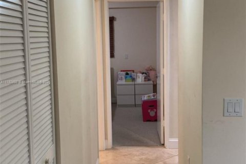 Touwnhouse à vendre à Hollywood, Floride: 2 chambres, 115.29 m2 № 2012827 - photo 21