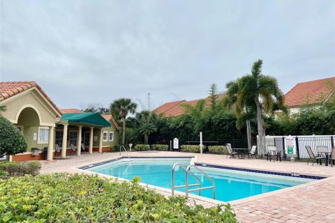 Condo in Kissimmee, Florida, 1 bedroom  № 2393975 - photo 23