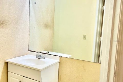 Condo in Kissimmee, Florida, 1 bedroom  № 2393975 - photo 14