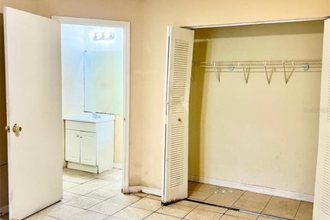 Condo in Kissimmee, Florida, 1 bedroom  № 2393975 - photo 11