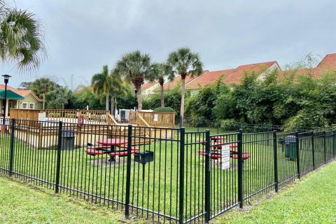 Condo in Kissimmee, Florida, 1 bedroom  № 2393975 - photo 22