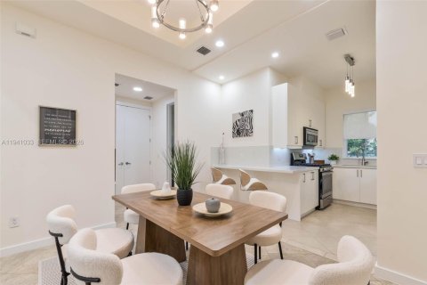 Condo in Coral Gables, Florida, 3 bedrooms  № 1998093 - photo 8