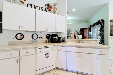 House in Citrus Springs, Florida 3 bedrooms, 125.6 sq.m. № 2220478 - photo 4