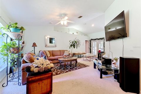 House in Citrus Springs, Florida 3 bedrooms, 125.6 sq.m. № 2220478 - photo 8
