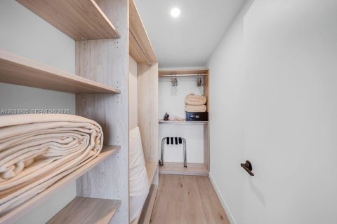 Copropriété à vendre à Miami, Floride: 1 chambre, 49.24 m2 № 2258025 - photo 14