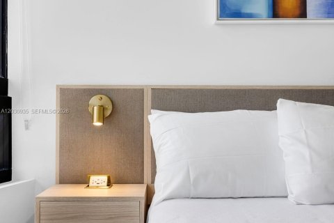 Copropriété à vendre à Miami, Floride: 1 chambre, 49.24 m2 № 2258025 - photo 4