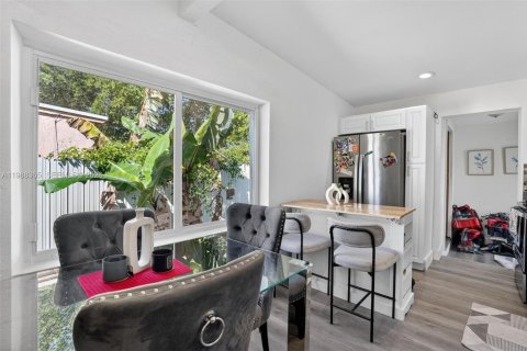 Купить виллу или дом в Опа-Локка, Флорида 2 спальни, 55.18м2, № 2050481 - фото 12