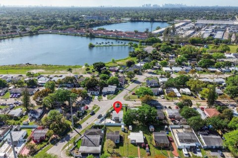 Купить виллу или дом в Опа-Локка, Флорида 2 спальни, 55.18м2, № 2050481 - фото 27