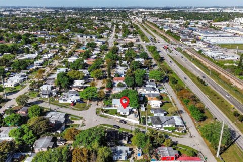 Купить виллу или дом в Опа-Локка, Флорида 2 спальни, 55.18м2, № 2050481 - фото 26