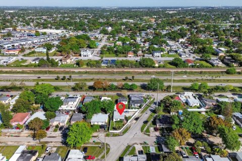 Купить виллу или дом в Опа-Локка, Флорида 2 спальни, 55.18м2, № 2050481 - фото 25