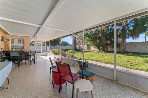 Casa en venta en Tampa, Florida, 3 dormitorios, 157.84 m2 № 1846757 - foto 6