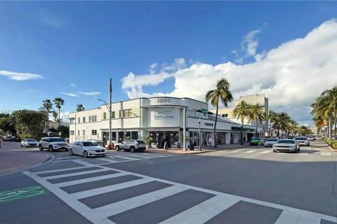 Immobilier commercial à vendre à Miami Beach, Floride № 1994304 - photo 1