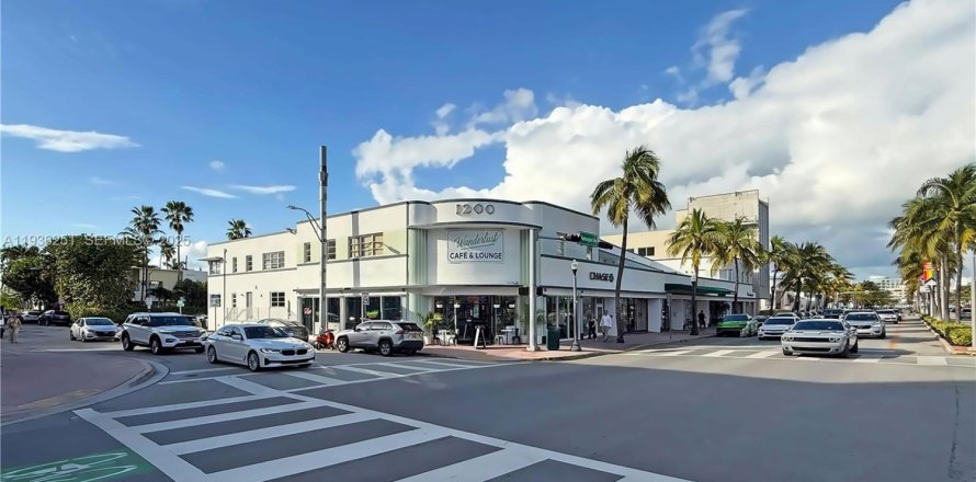 Immobilier commercial à Miami Beach, Floride № 1994304