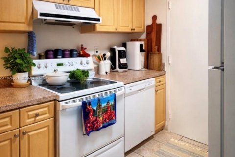 Condo in Miami, Florida  № 2042953 - photo 5