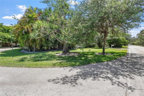 Villa ou maison à vendre à Pinecrest, Floride: 5 chambres, 288.55 m2 № 2085405 - photo 3