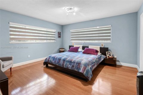 Villa ou maison à vendre à Pinecrest, Floride: 5 chambres, 288.55 m2 № 2085405 - photo 24