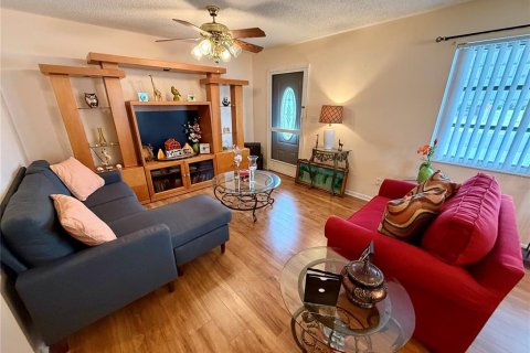 Casa en venta en Lehigh Acres, Florida, 2 dormitorios, 75.81 m2 № 2166678 - foto 11