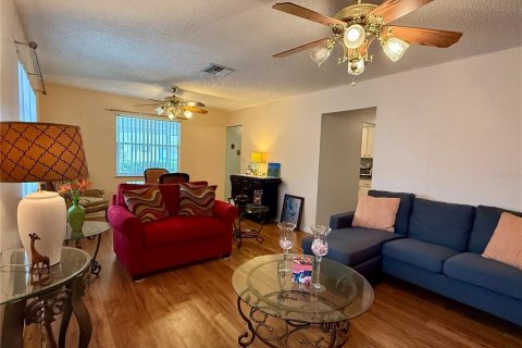 Casa en venta en Lehigh Acres, Florida, 2 dormitorios, 75.81 m2 № 2166678 - foto 13