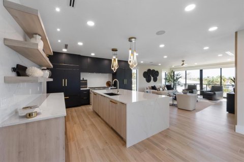 Villa ou maison à vendre à Sarasota, Floride: 6 chambres, 495.26 m2 № 2203089 - photo 19