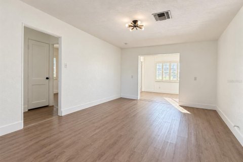 Villa ou maison à louer à Altamonte Springs, Floride: 3 chambres, 151.15 m2 № 2416802 - photo 3