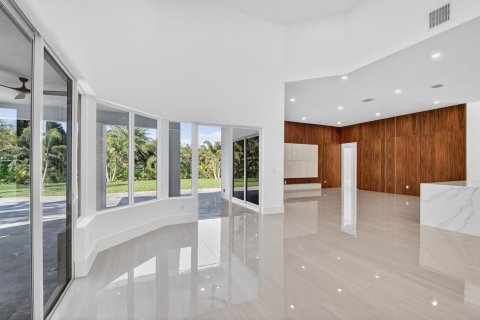 Casa en venta en Lake Worth, Florida, 5 dormitorios, 362.04 m2 № 2178555 - foto 27