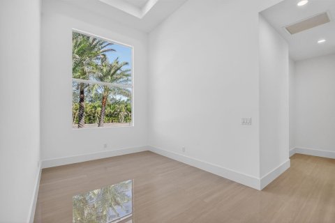 Casa en venta en Lake Worth, Florida, 5 dormitorios, 362.04 m2 № 2178555 - foto 21