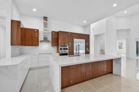 Casa en venta en Lake Worth, Florida, 5 dormitorios, 362.04 m2 № 2178555 - foto 19