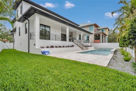 Casa en alquiler en Tampa, Florida, 5 dormitorios, 464.88 m2 № 1655028 - foto 10