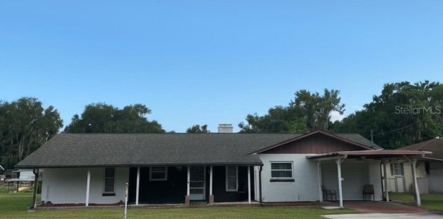 Casa en Lake Panasoffkee, Florida 3 dormitorios, 140.56 m2 № 2229954