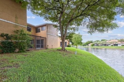 Adosado en venta en Tamarac, Florida, 3 dormitorios, 146.79 m2 № 1995392 - foto 24