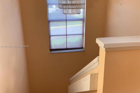 Adosado en venta en Tamarac, Florida, 3 dormitorios, 146.79 m2 № 1995392 - foto 6