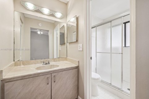 Adosado en venta en Tamarac, Florida, 3 dormitorios, 146.79 m2 № 1995392 - foto 8