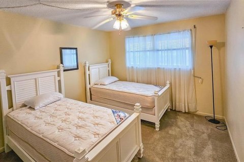Condo in Saint Petersburg, Florida, 2 bedrooms  № 1904503 - photo 20