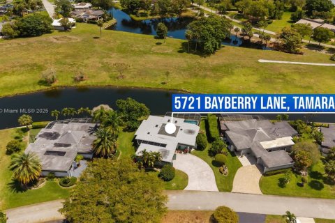 Casa en venta en Tamarac, Florida, 3 dormitorios, 155.7 m2 № 1712476 - foto 24