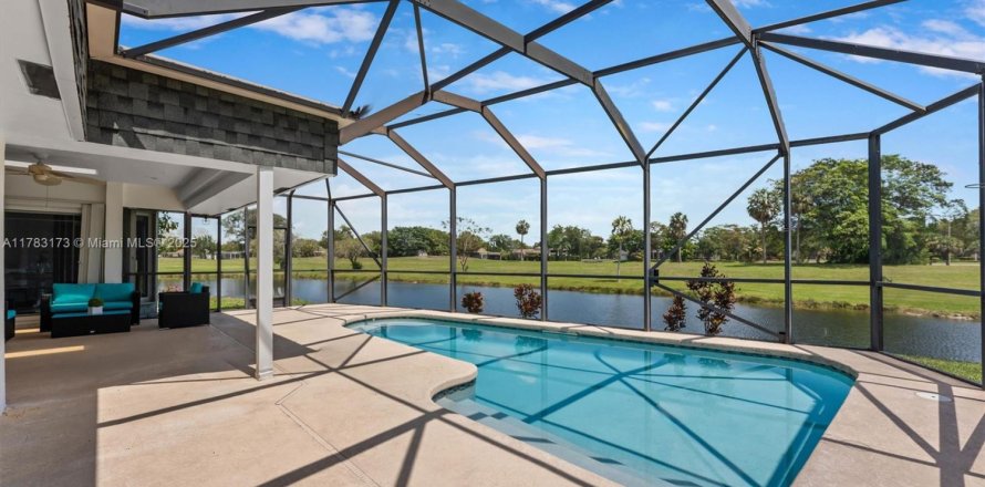 Casa en Tamarac, Florida 3 dormitorios, 155.7 m2 № 1712476