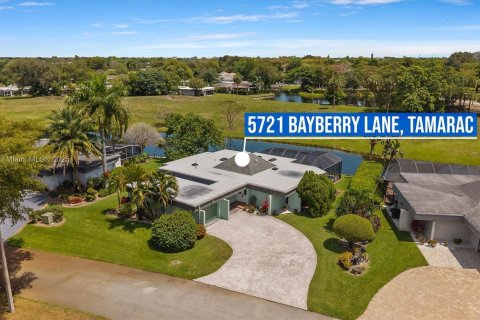 Casa en venta en Tamarac, Florida, 3 dormitorios, 155.7 m2 № 1712476 - foto 23
