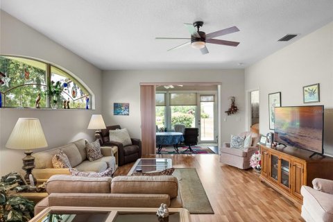 House in Leesburg, Florida 3 bedrooms, 160.54 sq.m. № 1804645 - photo 9