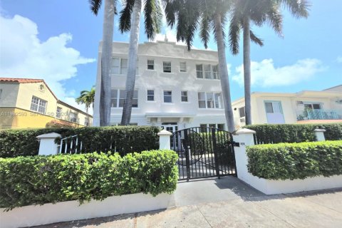 Condominio en alquiler en Miami Beach, Florida, 45.52 m2 № 2049222 - foto 16