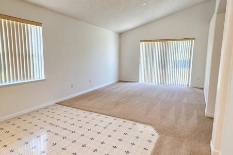 Casa en venta en Orlando, Florida, 4 dormitorios, 184.41 m2 № 2386293 - foto 3