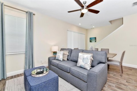 Townhouse in Kissimmee, Florida 3 bedrooms, 128.21 sq.m. № 1719820 - photo 3