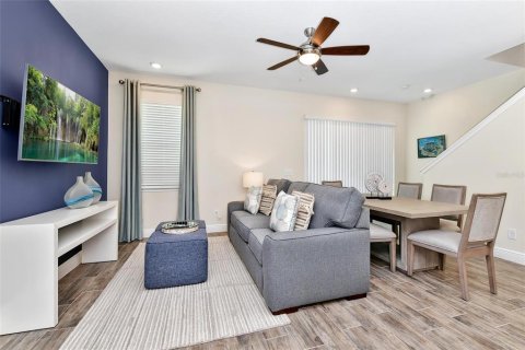 Townhouse in Kissimmee, Florida 3 bedrooms, 128.21 sq.m. № 1719820 - photo 2