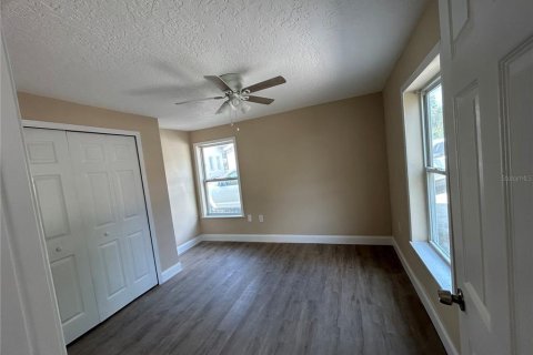 Immobilier commercial à vendre à Leesburg, Floride: 8 chambres, 279.54 m2 № 2295008 - photo 10