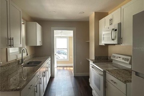 Immobilier commercial à vendre à Leesburg, Floride: 8 chambres, 279.54 m2 № 2295008 - photo 5
