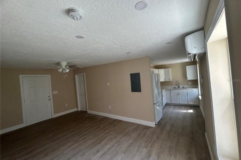 Immobilier commercial à vendre à Leesburg, Floride: 8 chambres, 279.54 m2 № 2295008 - photo 8