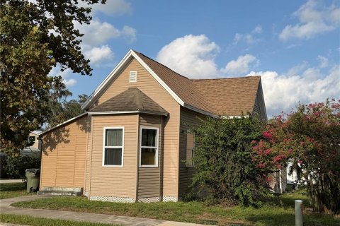 Immobilier commercial à vendre à Leesburg, Floride: 8 chambres, 279.54 m2 № 2295008 - photo 2